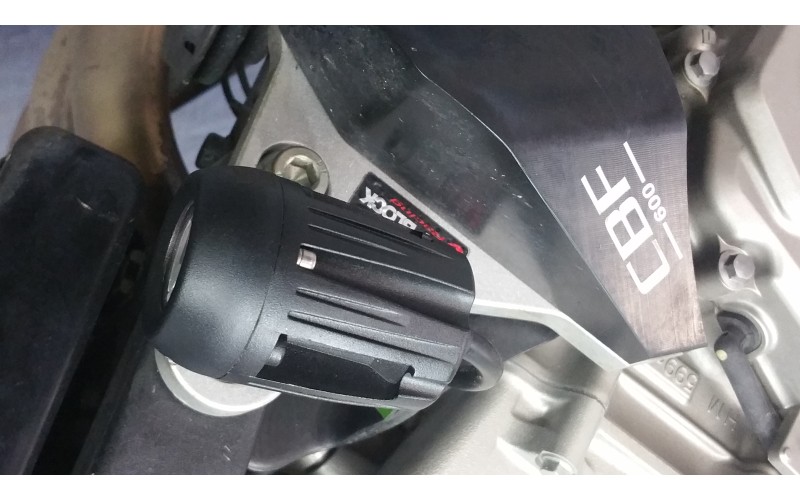 Montage feux LED HONDA 600 CBF