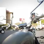 Pack complet SP-CONNECT Moto Bundle fixé sur guidon Samsung S9