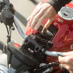 Pack complet SP-CONNECT Moto Bundle fixé sur guidon Samsung S9