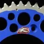 Couronne RENTHAL Twinring® 50 dents Ultra-light anti-boue anodisé dur pas 520 type 2240 bleu Husqvarna