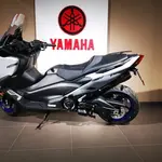 Support de plaque V PARTS noir Yamaha T-Max 560