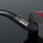 Guidon Ø36mm sans barre RENTHAL R-Works Fatbar®36 Villopoto/Stewart noir/mousse noire