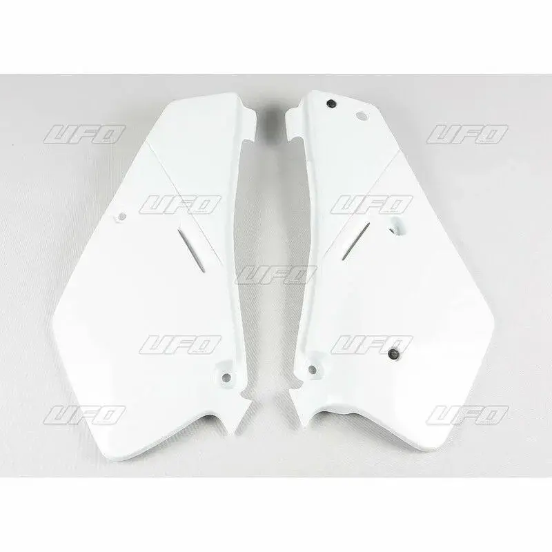 Plaques latérales UFO blanc Suzuki RM80