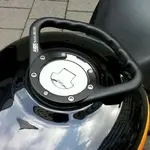 Poignée de réservoir A-SIDER Black Edition 3 ou 7 vis noir Yamaha YZF-R1/YZF-R6