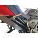 Support de clignotant d&#039;origine ACCESS DESIGN - Triumph Trident 660