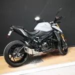 Support de plaque V PARTS - Suzuki